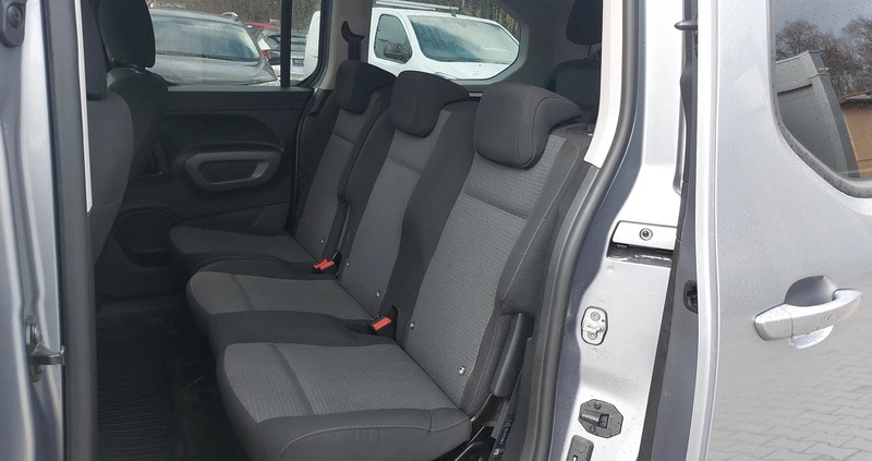 Toyota Proace City Verso cena 133900 przebieg: 25349, rok produkcji 2022 z Szczytna małe 407